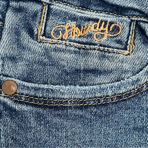 Judy Blue Faded Blue Boyfriend Jeans - Picture 9 of 11